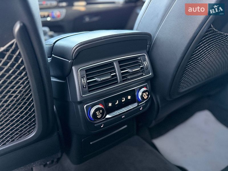 Внедорожник / Кроссовер Audi Q7 2016 в Кривом Роге
