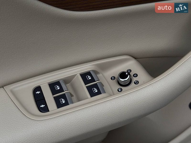 Внедорожник / Кроссовер Audi Q7 2016 в Львове