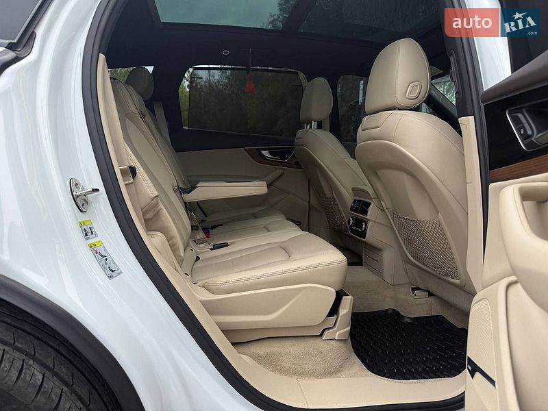 Внедорожник / Кроссовер Audi Q7 2016 в Львове