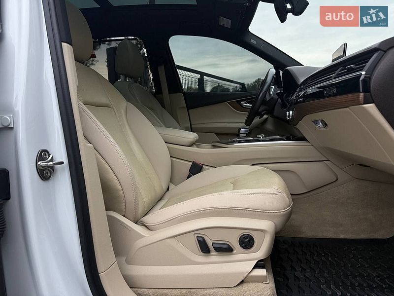 Внедорожник / Кроссовер Audi Q7 2016 в Львове