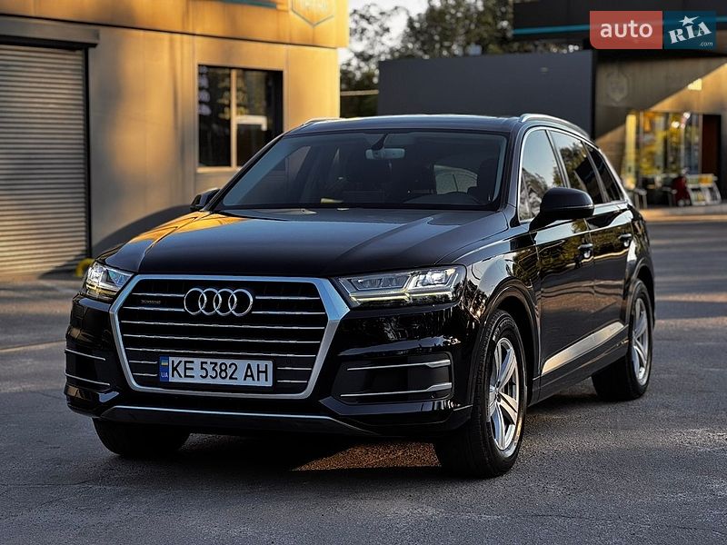 Внедорожник / Кроссовер Audi Q7 2016 в Днепре