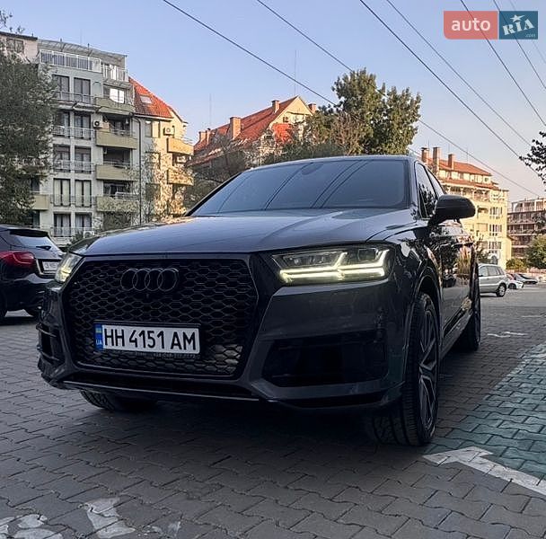 Позашляховик / Кросовер Audi Q7 2018 в Одесі