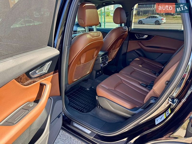 Позашляховик / Кросовер Audi Q7 2018 в Києві