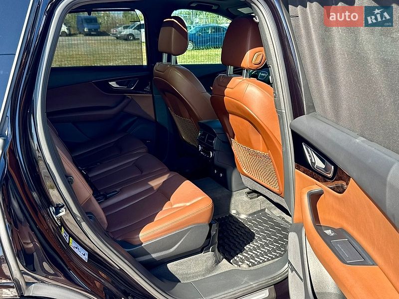 Позашляховик / Кросовер Audi Q7 2018 в Києві