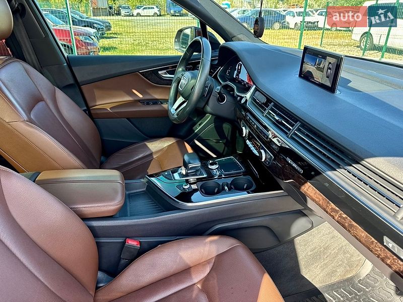 Позашляховик / Кросовер Audi Q7 2018 в Києві