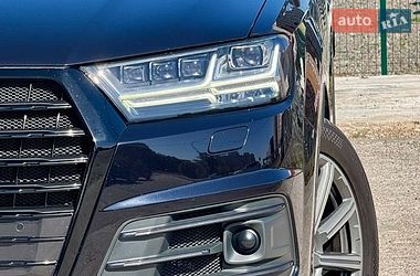 Позашляховик / Кросовер Audi Q7 2018 в Києві