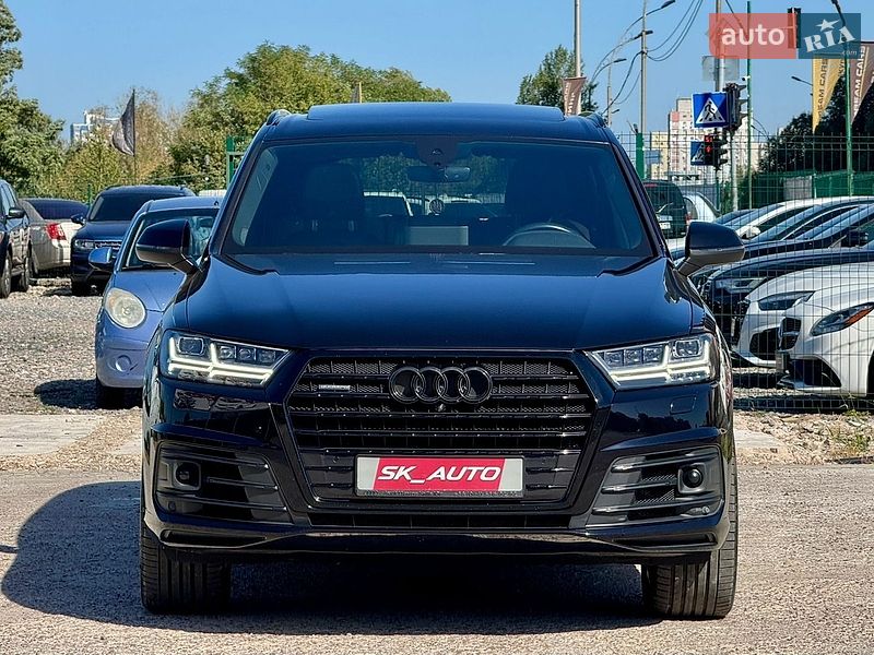 Позашляховик / Кросовер Audi Q7 2018 в Києві