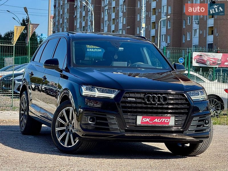 Позашляховик / Кросовер Audi Q7 2018 в Києві