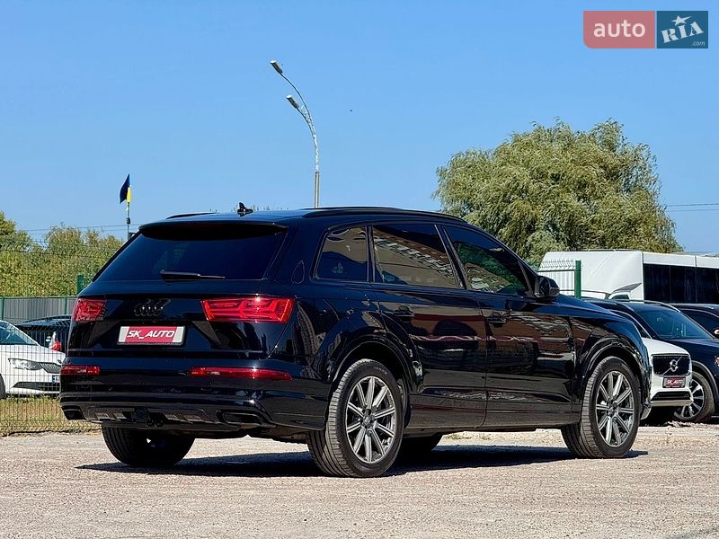Позашляховик / Кросовер Audi Q7 2018 в Києві