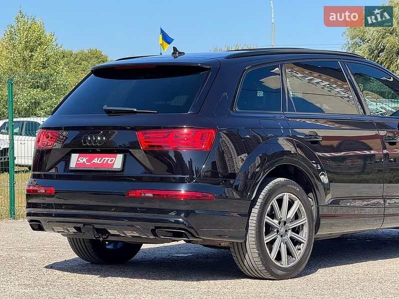 Позашляховик / Кросовер Audi Q7 2018 в Києві