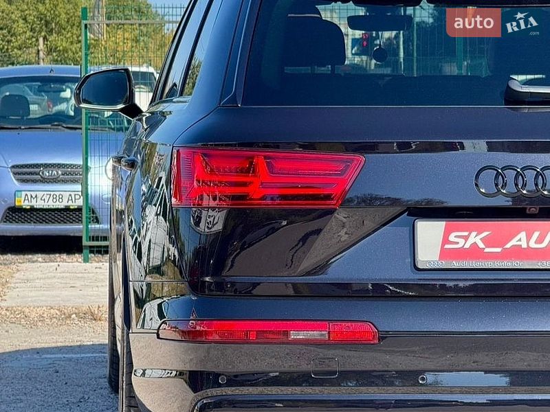 Позашляховик / Кросовер Audi Q7 2018 в Києві