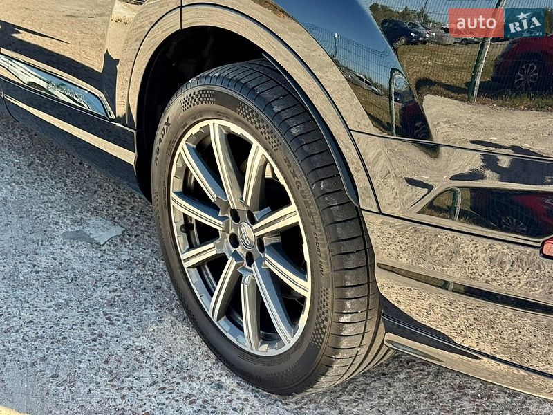 Позашляховик / Кросовер Audi Q7 2018 в Києві