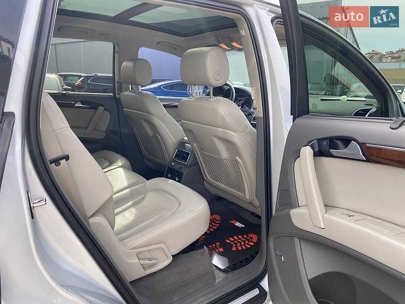 Позашляховик / Кросовер Audi Q7 2012 в Львові