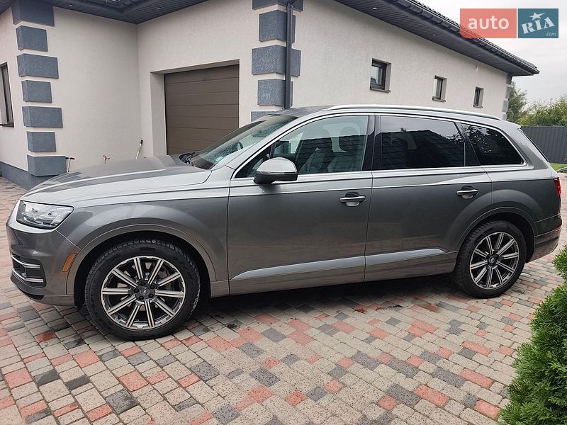 Внедорожник / Кроссовер Audi Q7 2016 в Звягеле