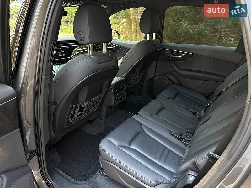 Внедорожник / Кроссовер Audi Q7 2020 в Киеве