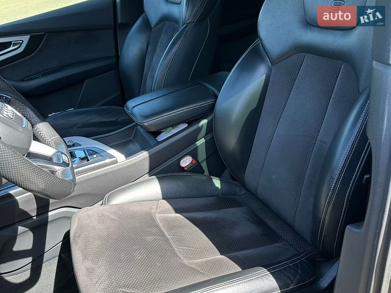 Позашляховик / Кросовер Audi Q7 2019 в Одесі