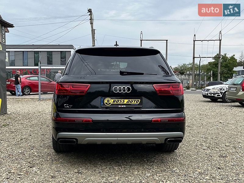 Позашляховик / Кросовер Audi Q7 2018 в Стрию