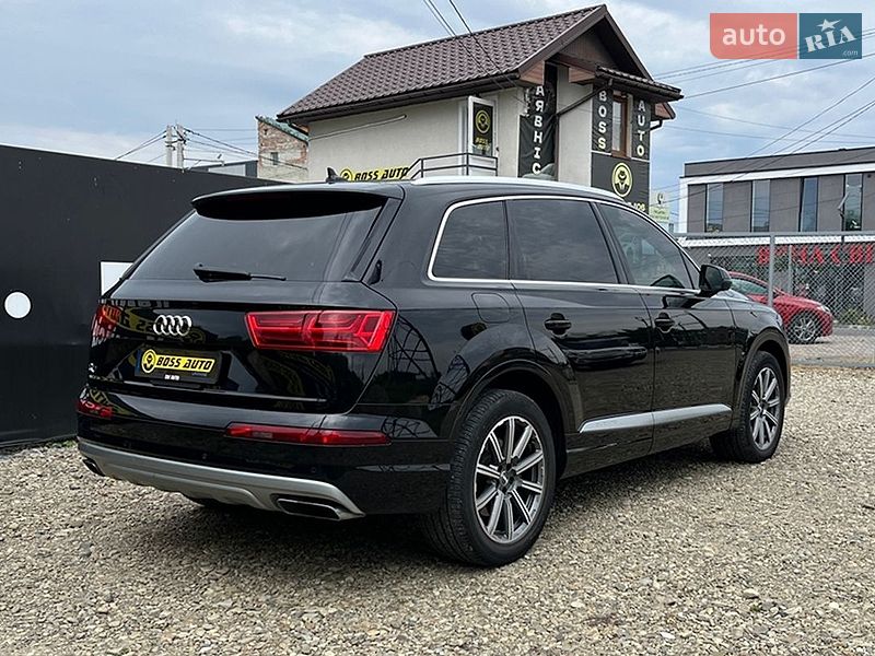 Позашляховик / Кросовер Audi Q7 2018 в Стрию