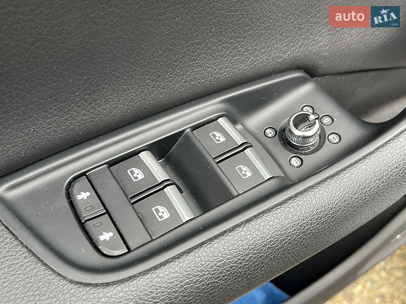 Позашляховик / Кросовер Audi Q7 2018 в Стрию