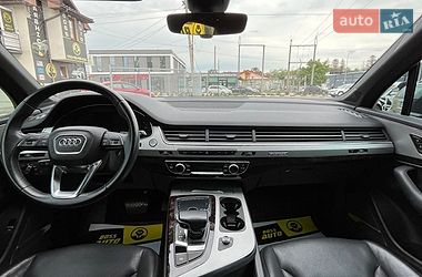Позашляховик / Кросовер Audi Q7 2018 в Стрию