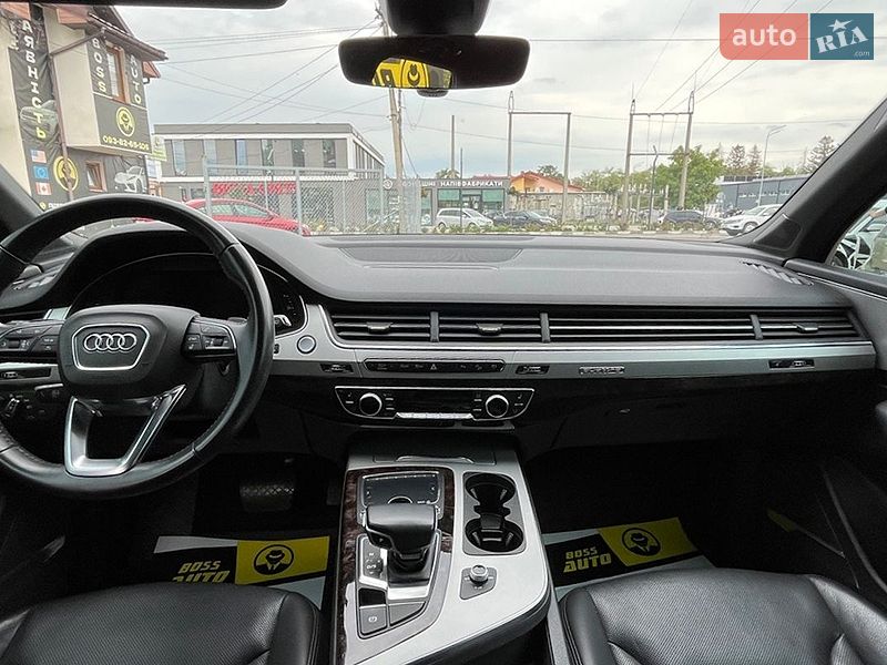 Позашляховик / Кросовер Audi Q7 2018 в Стрию