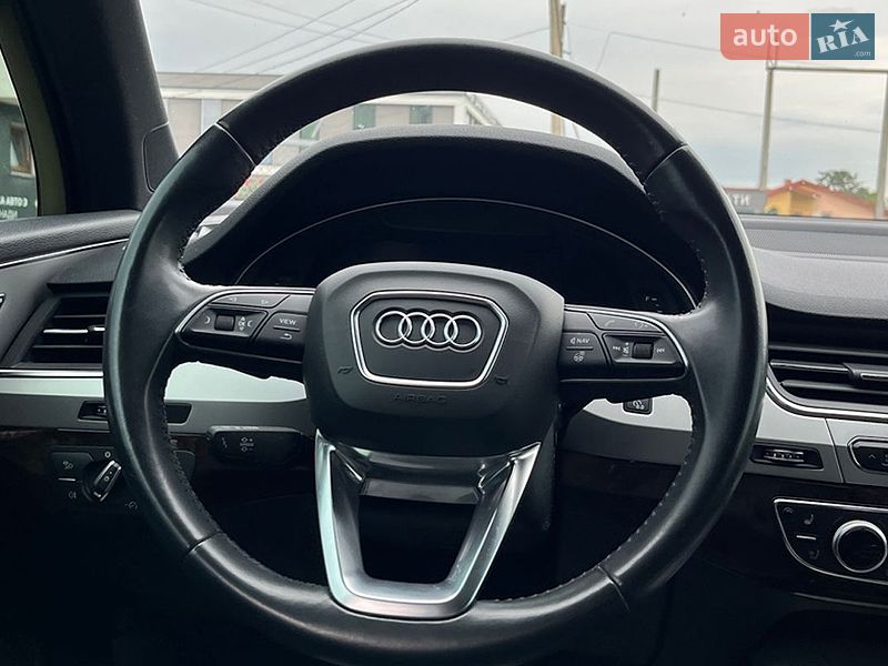 Позашляховик / Кросовер Audi Q7 2018 в Стрию