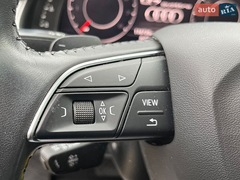 Позашляховик / Кросовер Audi Q7 2018 в Стрию