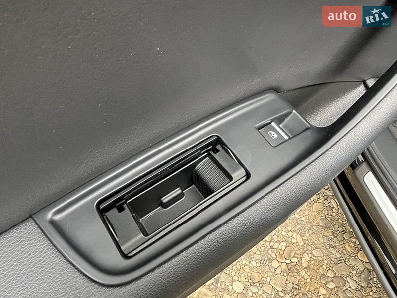 Позашляховик / Кросовер Audi Q7 2018 в Стрию