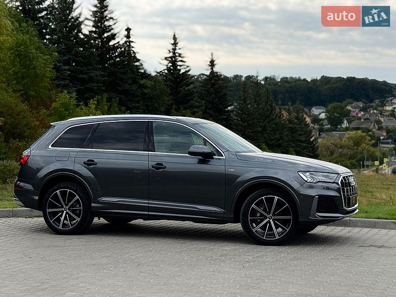 Внедорожник / Кроссовер Audi Q7 2021 в Тернополе