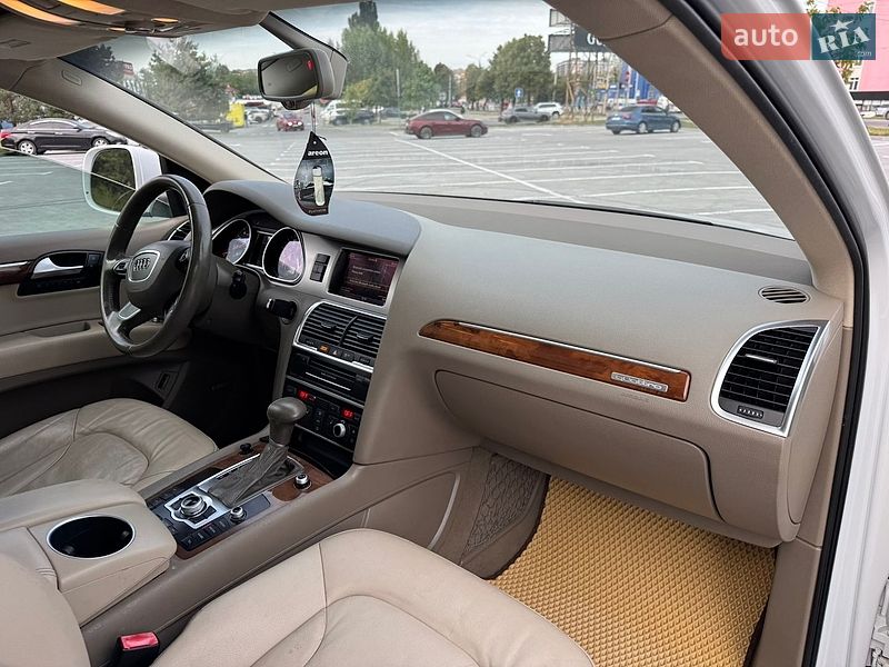 Позашляховик / Кросовер Audi Q7 2013 в Хмельницькому