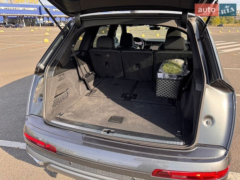 Внедорожник / Кроссовер Audi Q7 2021 в Киеве