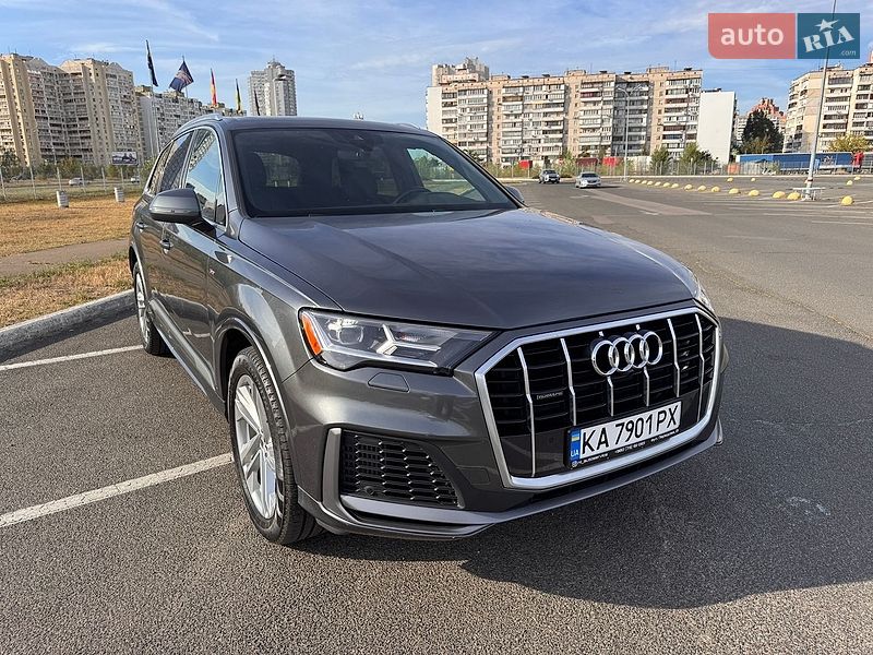 Внедорожник / Кроссовер Audi Q7 2021 в Киеве