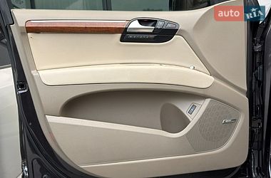 Позашляховик / Кросовер Audi Q7 2013 в Чернівцях фото 31 Позашляховик / Кросовер Audi Q7 2013 в Чернівцях