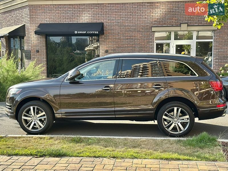 Позашляховик / Кросовер Audi Q7 2013 в Києві
