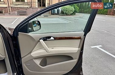 Позашляховик / Кросовер Audi Q7 2013 в Києві