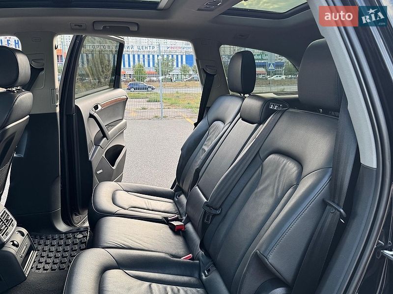 Позашляховик / Кросовер Audi Q7 2014 в Києві