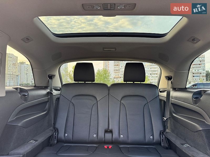 Позашляховик / Кросовер Audi Q7 2014 в Києві
