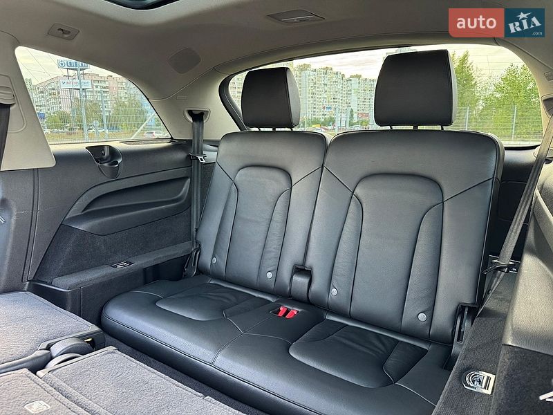 Позашляховик / Кросовер Audi Q7 2014 в Києві