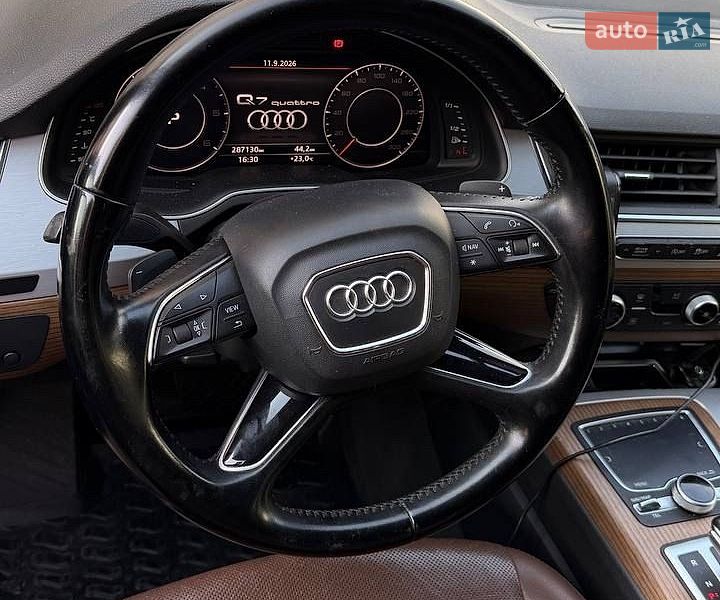 Позашляховик / Кросовер Audi Q7 2017 в Києві