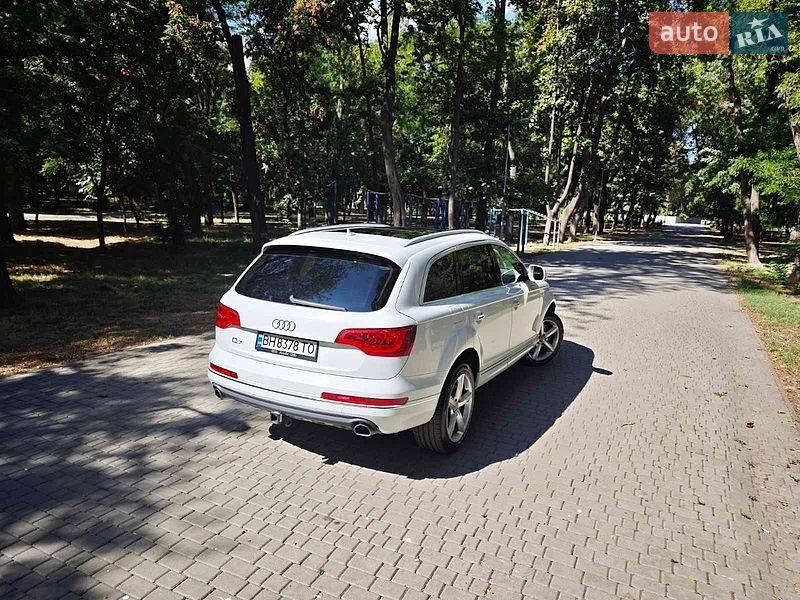 Внедорожник / Кроссовер Audi Q7 2013 в Одессе