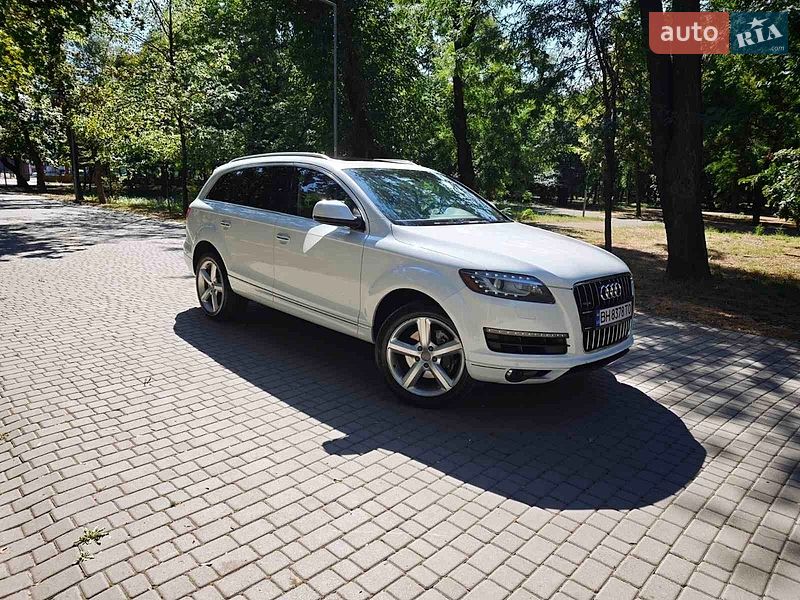 Внедорожник / Кроссовер Audi Q7 2013 в Одессе