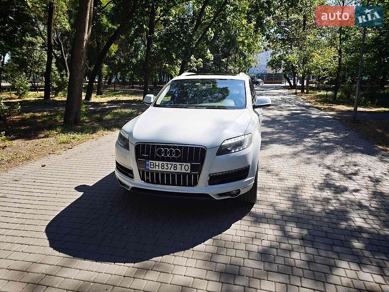 Внедорожник / Кроссовер Audi Q7 2013 в Одессе