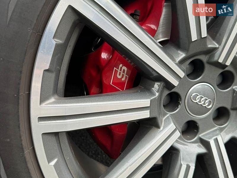 Внедорожник / Кроссовер Audi Q7 2016 в Киеве