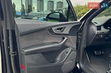 Внедорожник / Кроссовер Audi Q7 2016 в Киеве