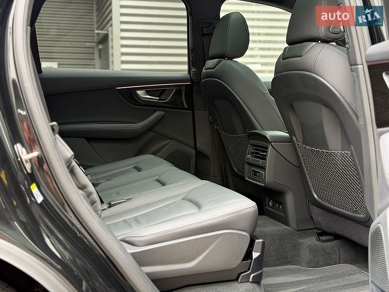 Позашляховик / Кросовер Audi Q7 2025 в Києві