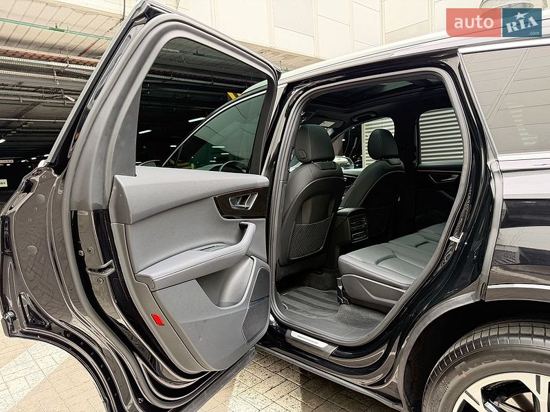 Позашляховик / Кросовер Audi Q7 2025 в Києві