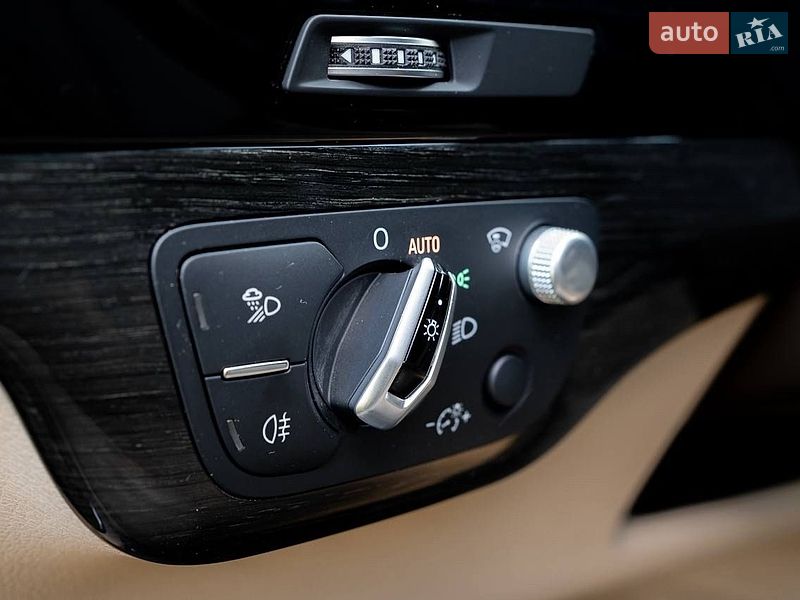 Позашляховик / Кросовер Audi Q7 2016 в Києві