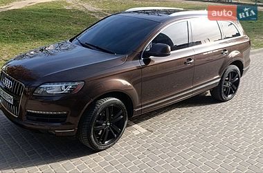 Внедорожник / Кроссовер Audi Q7 2014 в Новояворовске