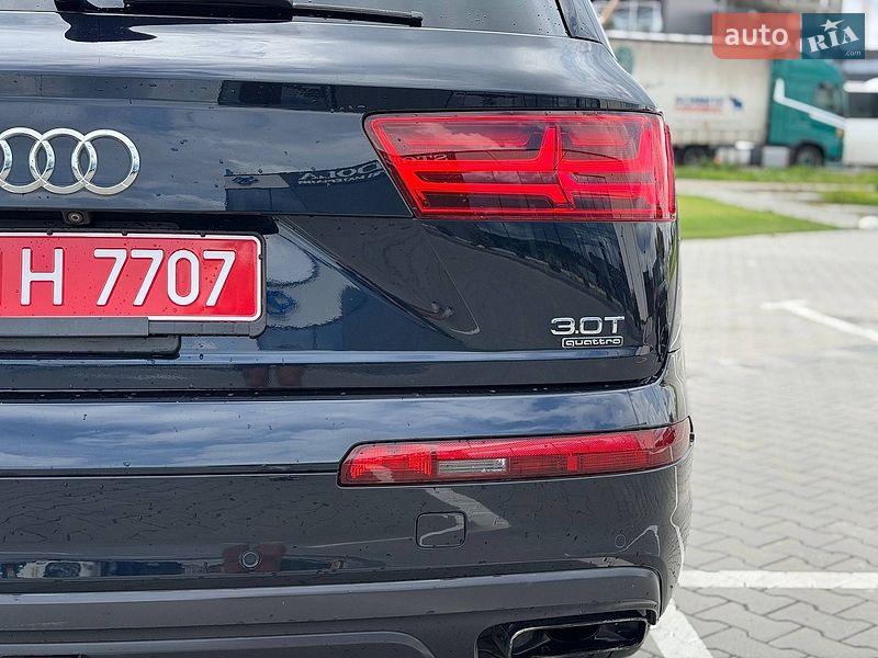Внедорожник / Кроссовер Audi Q7 2017 в Луцке