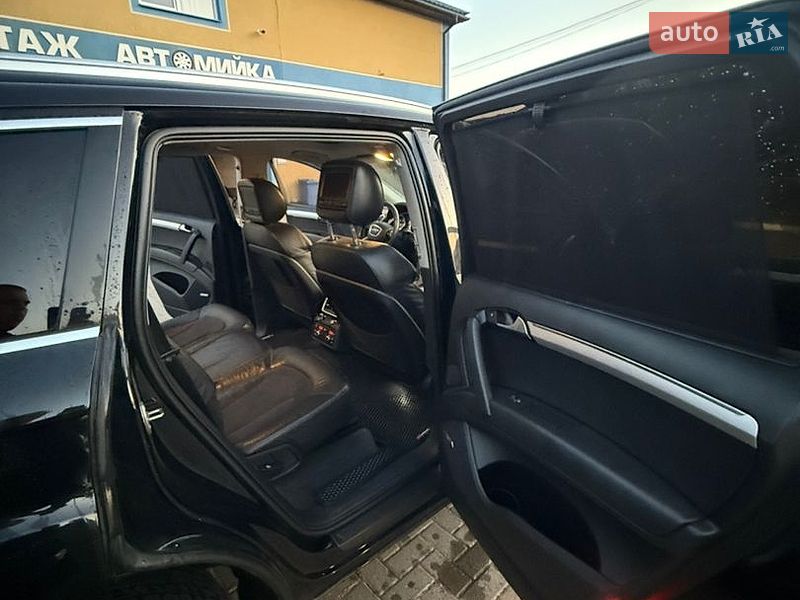 Позашляховик / Кросовер Audi Q7 2012 в Міжгір'ї